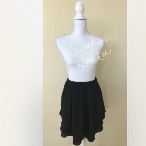 Banana Republic CREPE U-SHAPED HEM BLACK TIERED SKIRT #224681 w/ Inseam Pockets - Picture 3 of 10